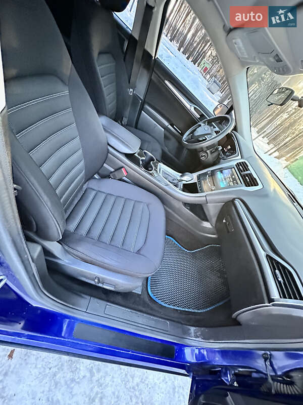 Седан Ford Fusion 2014 в Киеве