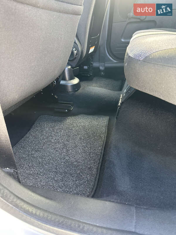 Хэтчбек Ford Fusion 2006 в Хороле