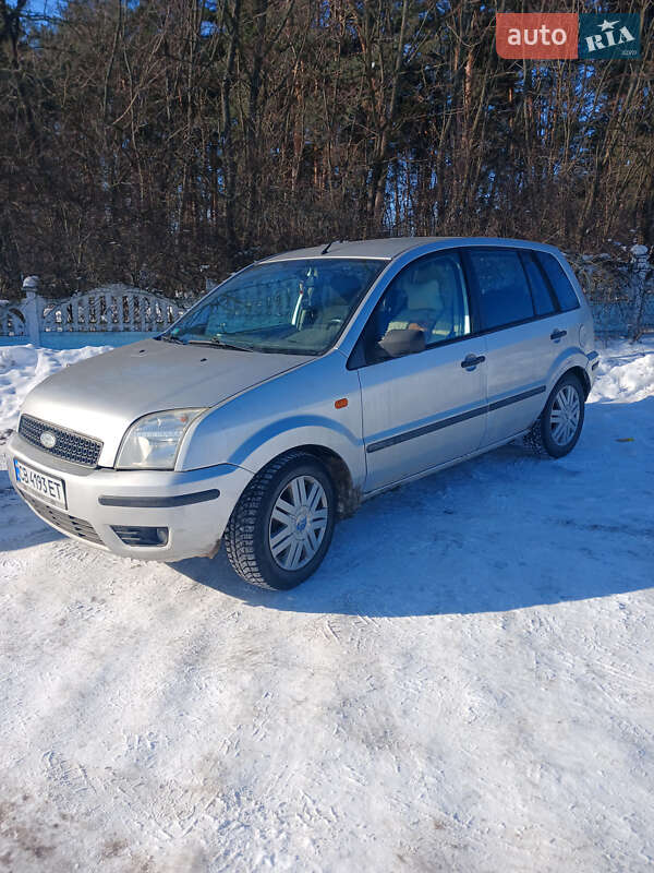 Хетчбек Ford Fusion 2002 в Чернігові фото 7 Хетчбек Ford Fusion 2002 в Чернігові