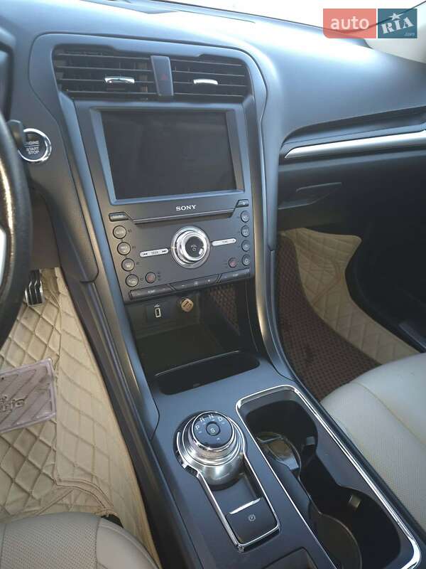 Седан Ford Fusion 2018 в Тернополі