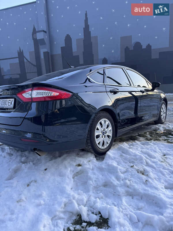 Седан Ford Fusion 2013 в Львові