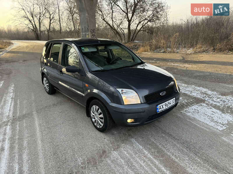 Хетчбек Ford Fusion 2003 в Дніпрі
