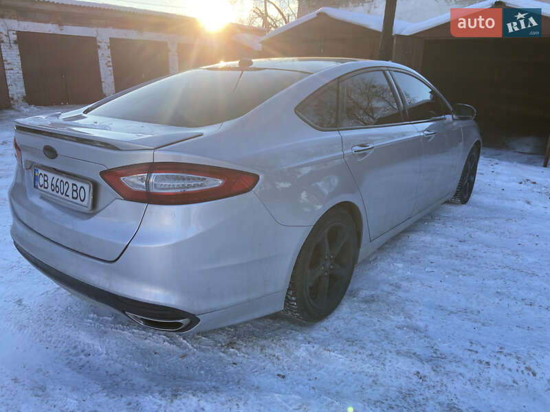 Седан Ford Fusion 2015 в Корюківці