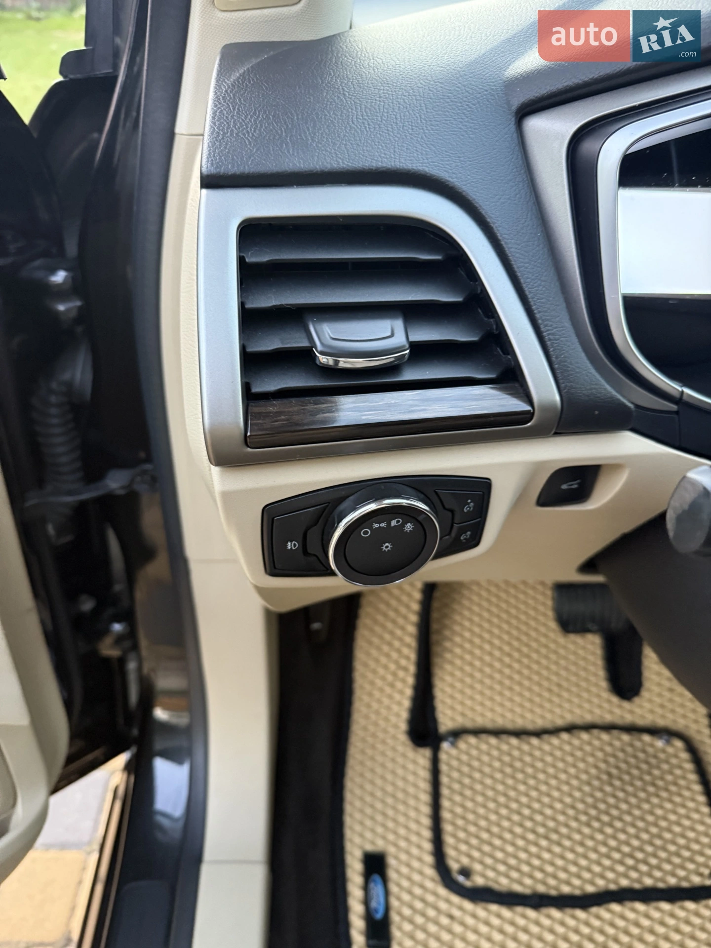 2014 Ford Fusion - мініатюра 19