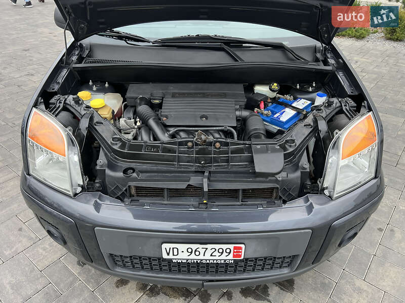 Хэтчбек Ford Fusion 2009 в Луцке