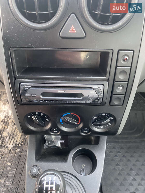 Хетчбек Ford Fusion 2005 в Полтаві