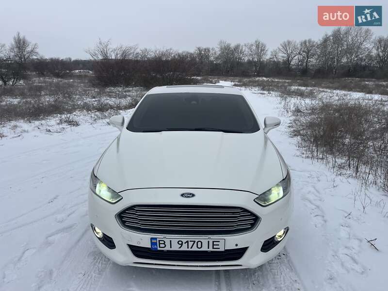 Седан Ford Fusion 2014 в Кременчуці