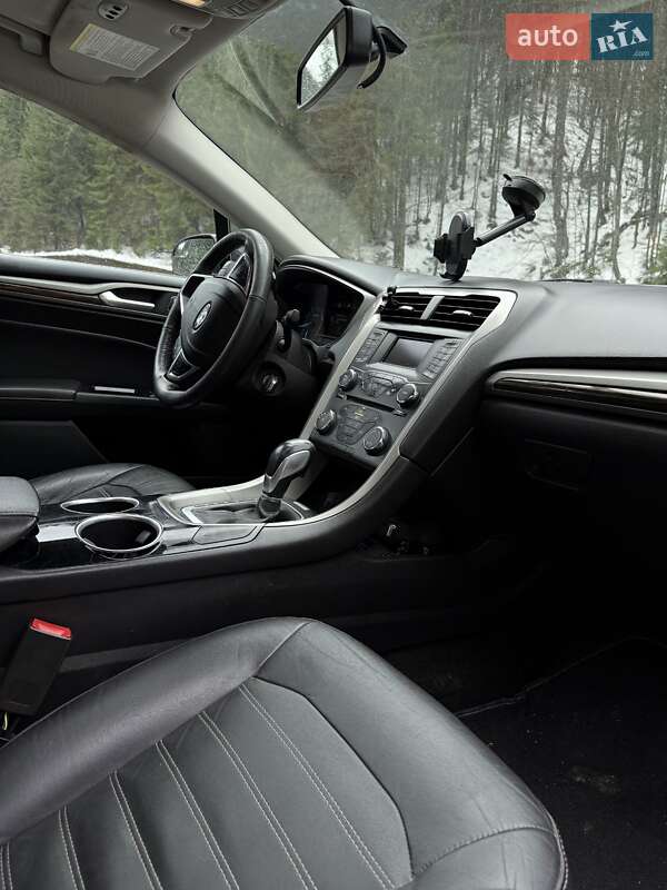 Седан Ford Fusion 2013 в Межгорье фото 4 Седан Ford Fusion 2013 в Межгорье