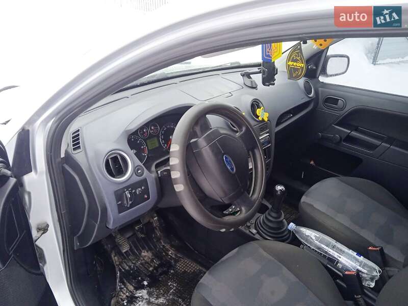 Хетчбек Ford Fusion 2009 в Звягелі