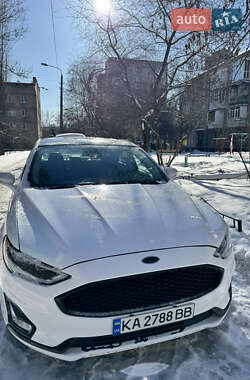 Седан Ford Fusion 2018 в Киеве