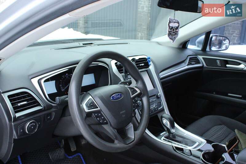 Седан Ford Fusion 2015 в Житомире