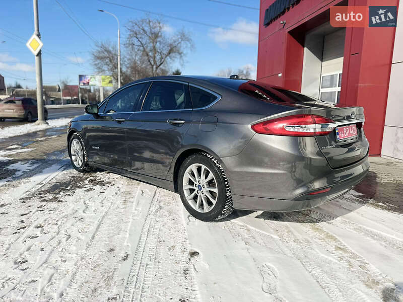 Седан Ford Fusion 2016 в Одесі