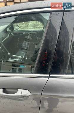 Седан Ford Fusion 2013 в Самборе