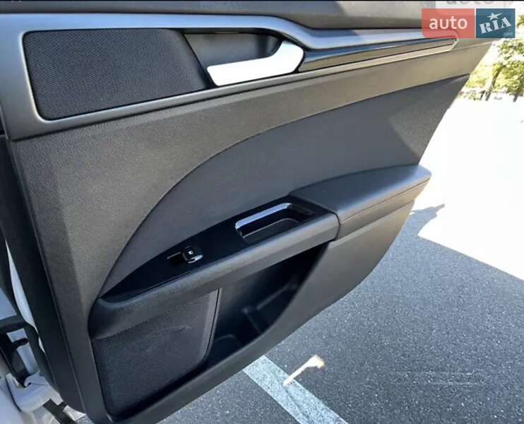 Седан Ford Fusion 2013 в Киеве фото 18 Седан Ford Fusion 2013 в Киеве