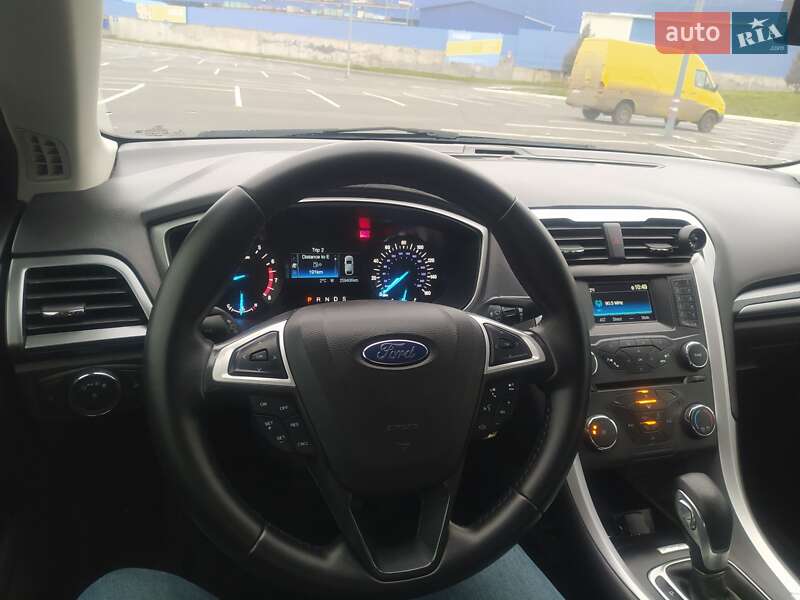 Седан Ford Fusion 2015 в Вінниці