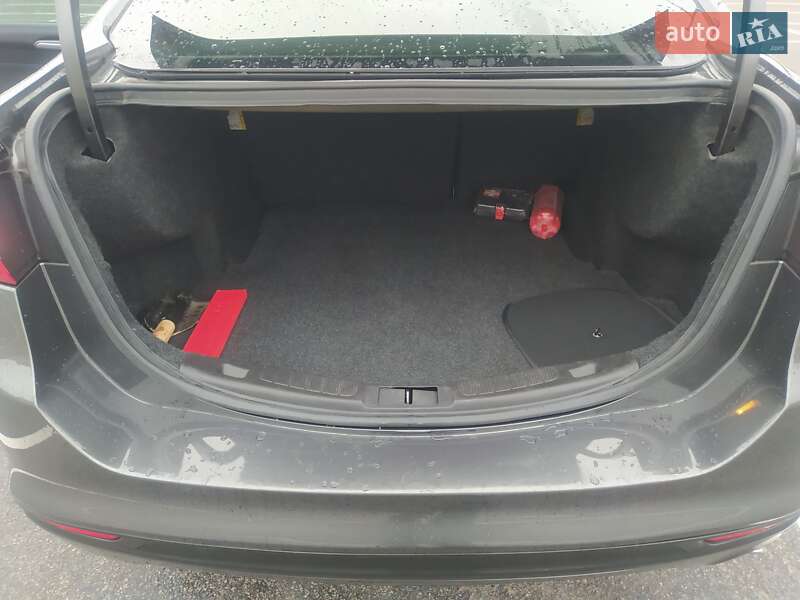 Седан Ford Fusion 2015 в Вінниці