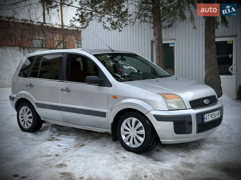 Хэтчбек Ford Fusion 2006 в Ивано-Франковске