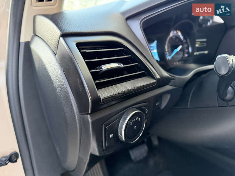 Седан Ford Fusion 2018 в Киеве фото 11 Седан Ford Fusion 2018 в Киеве