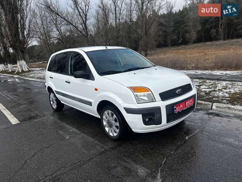 Хэтчбек Ford Fusion 2011 в Кременчуге фото Хэтчбек Ford Fusion 2011 в Кременчуге