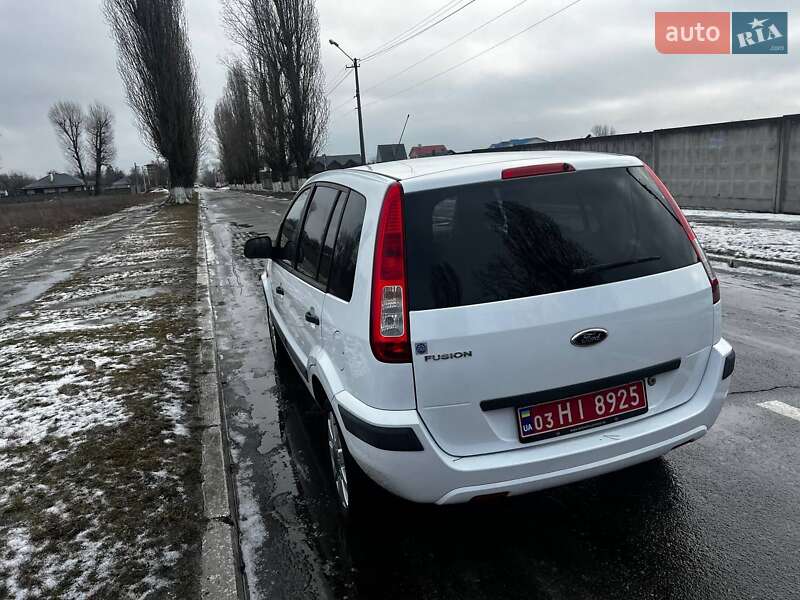 Хэтчбек Ford Fusion 2011 в Кременчуге фото 12 Хэтчбек Ford Fusion 2011 в Кременчуге