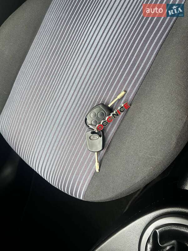 Хэтчбек Ford Fusion 2011 в Кременчуге фото 47 Хэтчбек Ford Fusion 2011 в Кременчуге