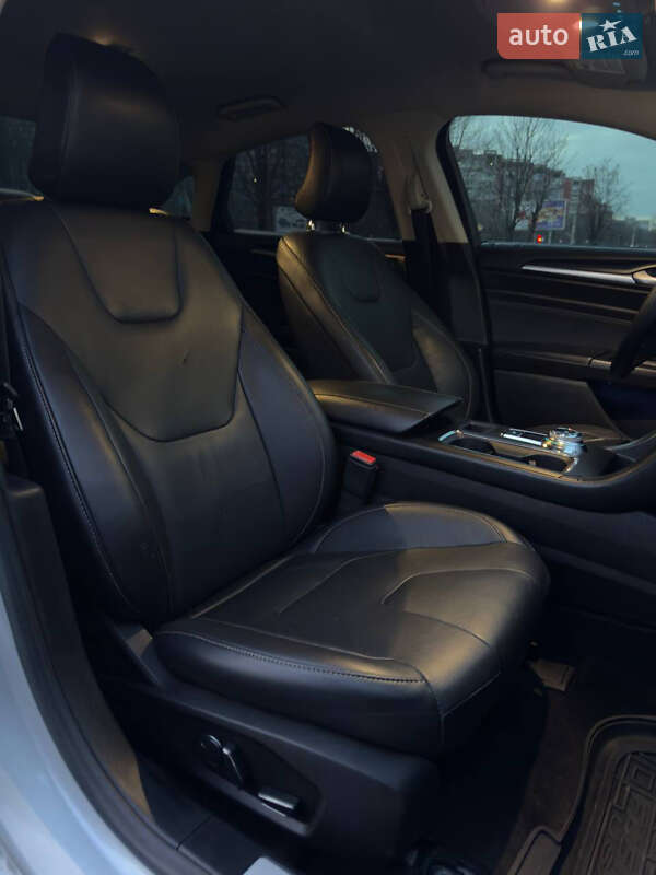 Седан Ford Fusion 2016 в Днепре