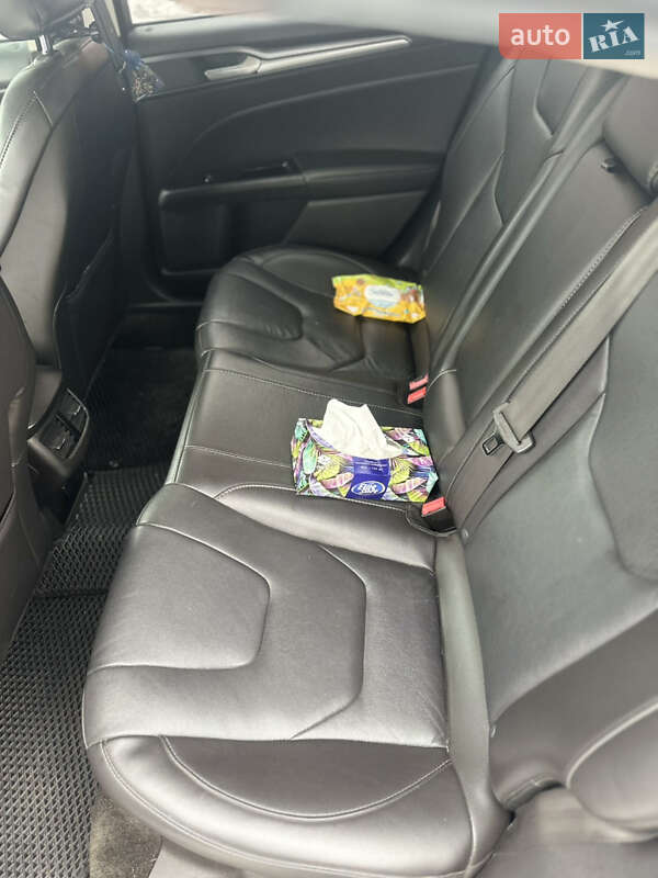 Седан Ford Fusion 2016 в Сумах