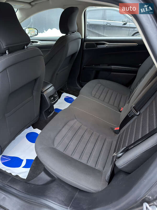 Седан Ford Fusion 2019 в Ивано-Франковске