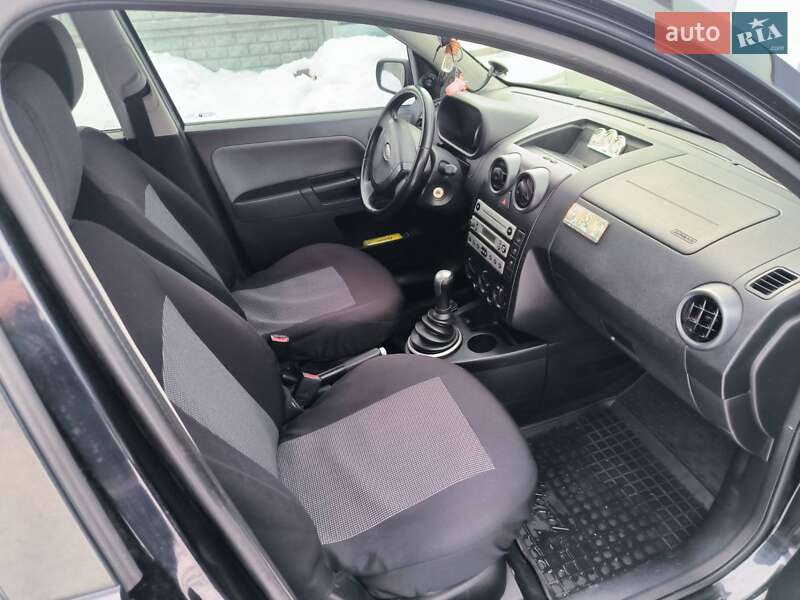 Хетчбек Ford Fusion 2005 в Прилуках