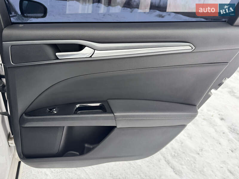 Седан Ford Fusion 2015 в Киеве