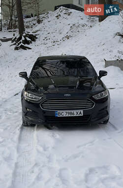 Седан Ford Fusion 2015 в Львові