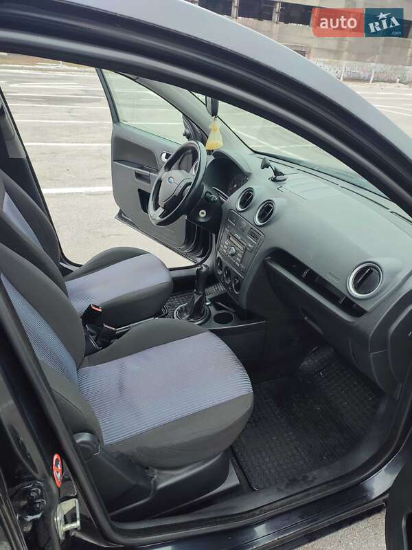 Хэтчбек Ford Fusion 2007 в Полтаве