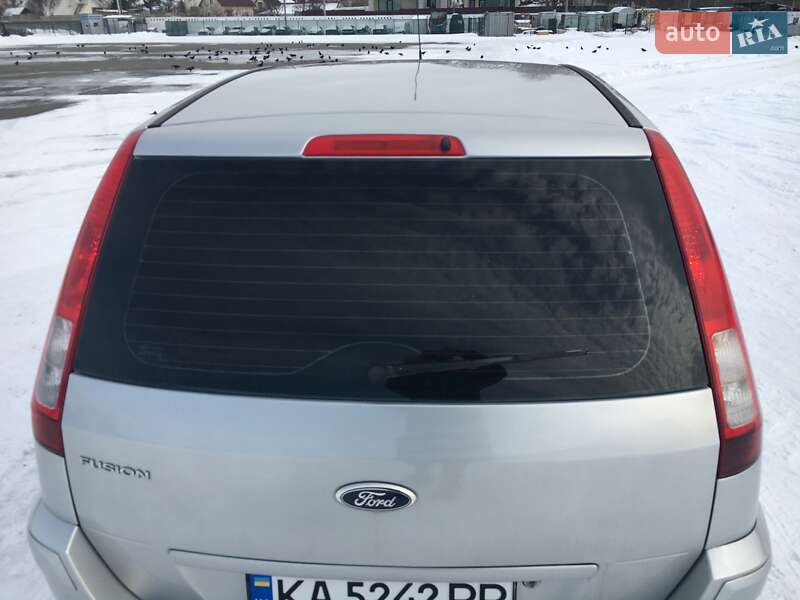 Хетчбек Ford Fusion 2010 в Києві