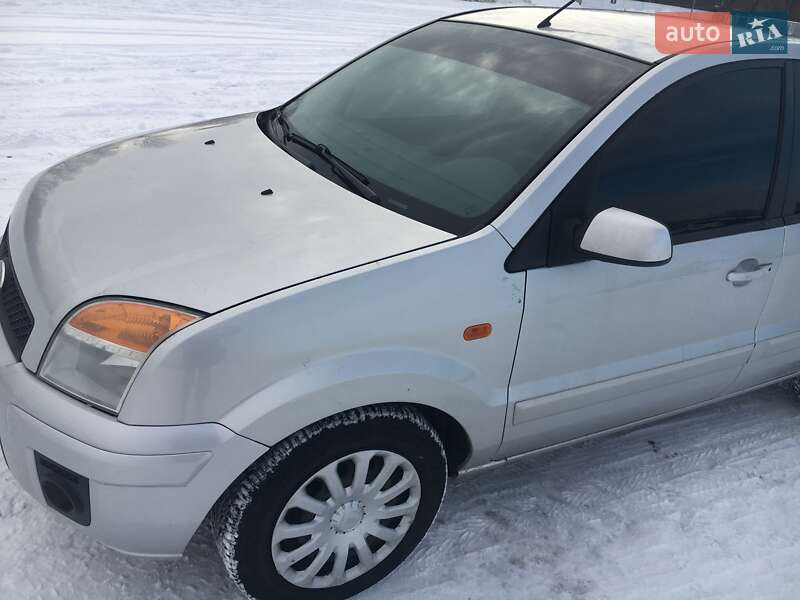 Хетчбек Ford Fusion 2010 в Києві