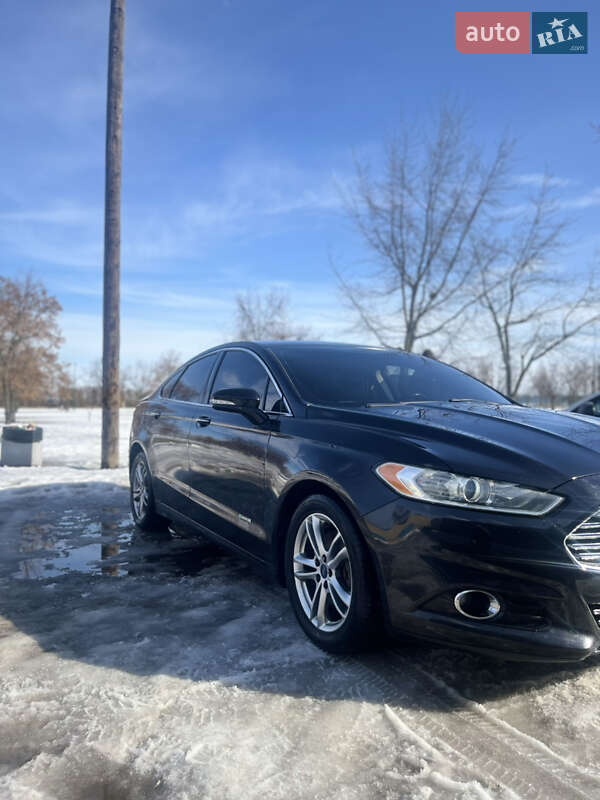 Ford Fusion 2015