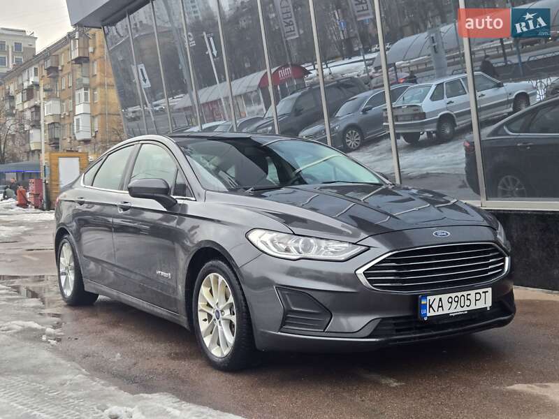 Ford Fusion 2019