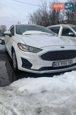 Седан Ford Fusion 2019 в Києві