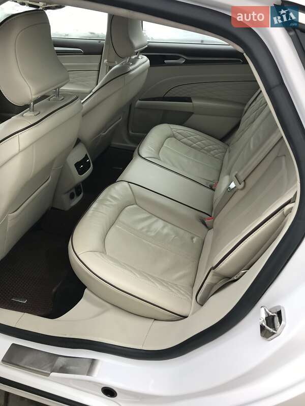 Седан Ford Fusion 2016 в Киеве