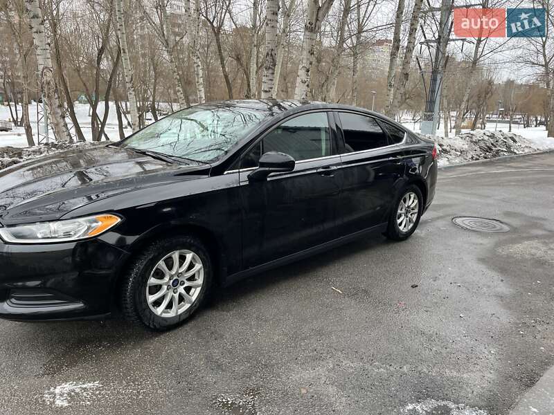 Седан Ford Fusion 2016 в Киеве фото 5 Седан Ford Fusion 2016 в Киеве