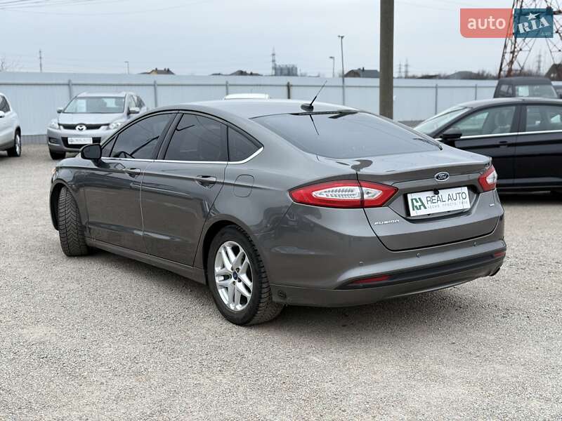 Седан Ford Fusion 2014 в Кропивницькому