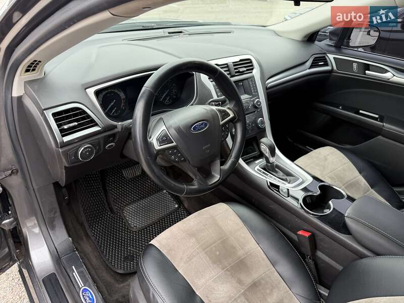 Седан Ford Fusion 2014 в Кропивницькому