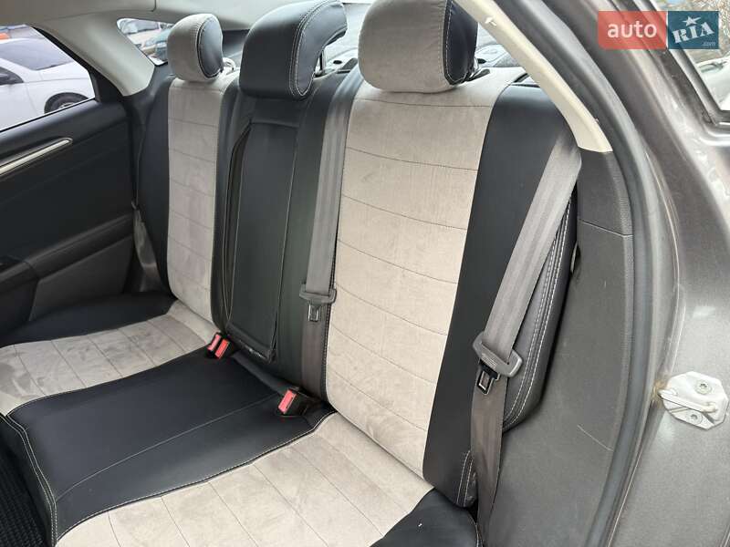 Седан Ford Fusion 2014 в Кропивницькому