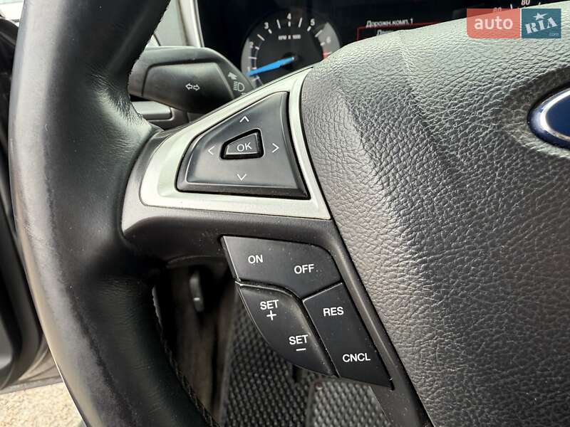 Седан Ford Fusion 2014 в Кропивницькому