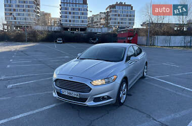Седан Ford Fusion 2013 в Ужгороді