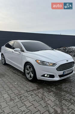 Седан Ford Fusion 2014 в Бородянке