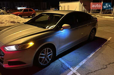 Седан Ford Fusion 2015 в Измаиле