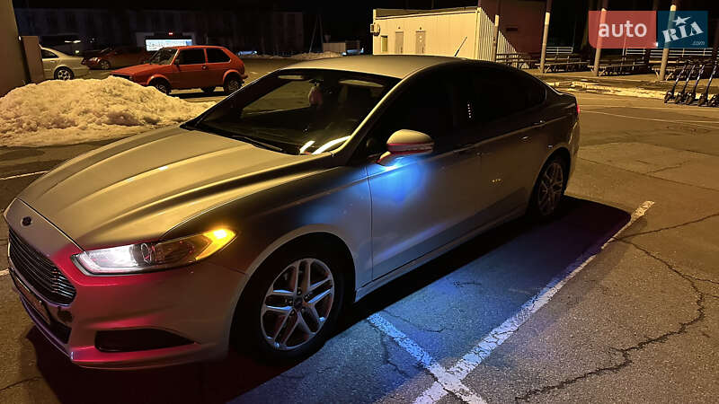 Седан Ford Fusion 2015 в Измаиле