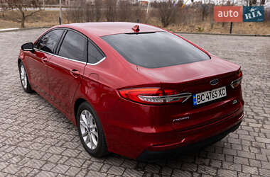 Седан Ford Fusion 2020 в Стрые