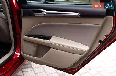 Седан Ford Fusion 2020 в Стрые