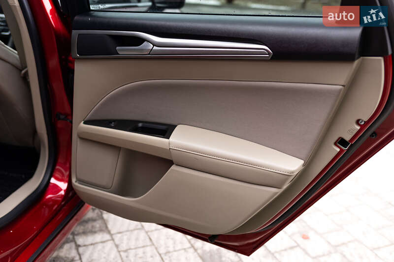 Седан Ford Fusion 2020 в Стрые